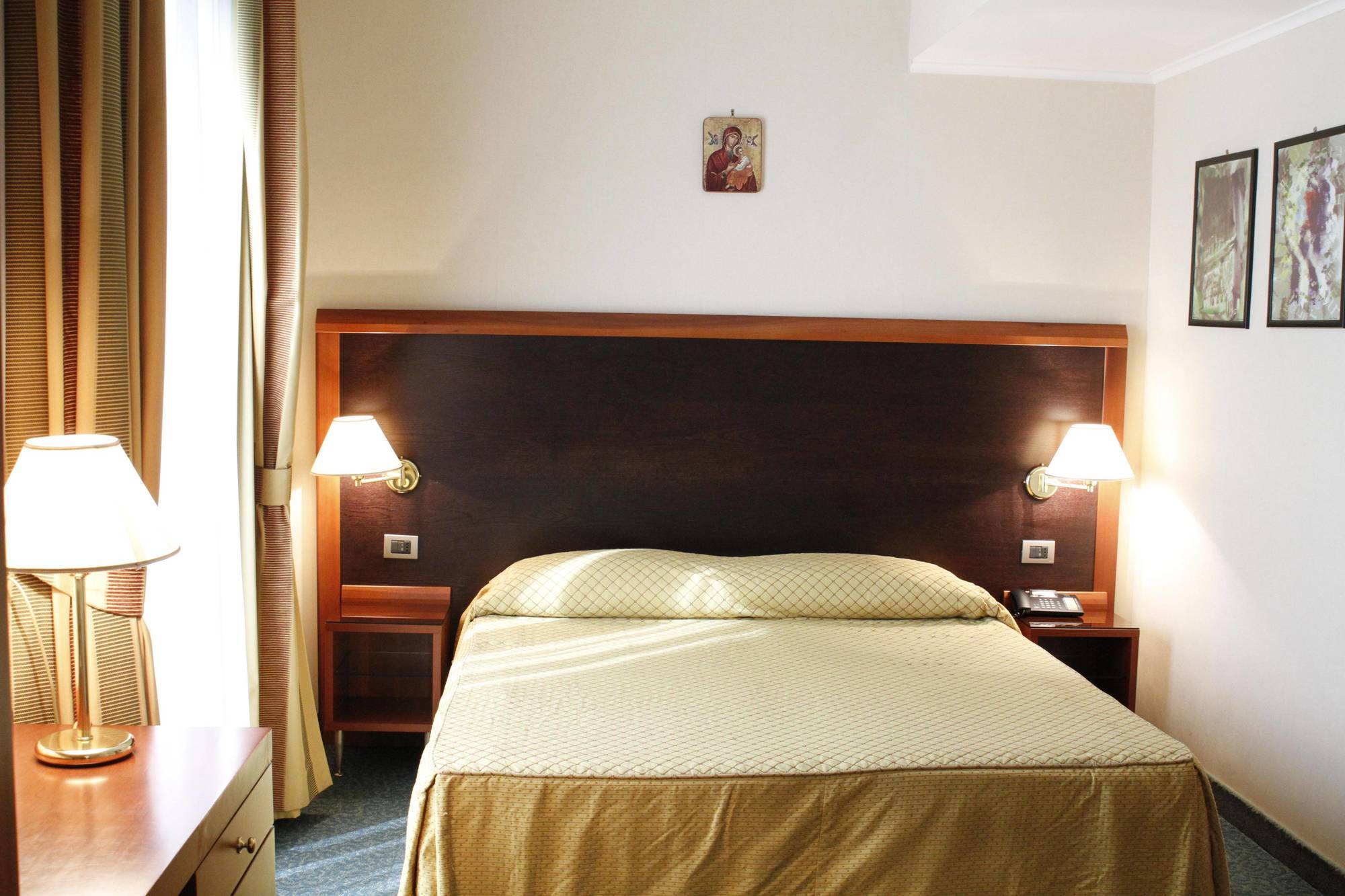 Garner Hotel Rome Aurelia By Ihg Roma Ngoại thất bức ảnh